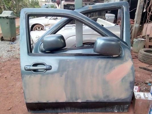 ขาย อะไหล่ดีแม็ก 07 ครับ