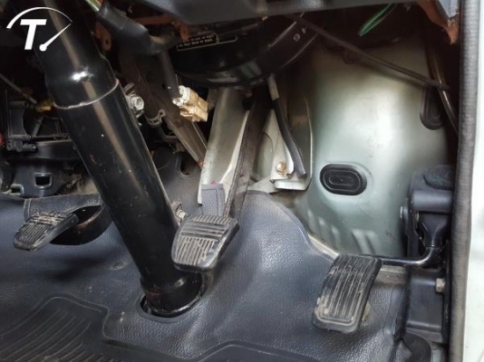 รถตู้ ปี2001 รถเดิมเครื่องดีเซล3.0 สีเดิมบางทั้งคันไม่มีผุ รถตู้ ปี2001 รถเดิมเครื่องดีเซล3.0 สีเดิมบางทั้งคันไม่มีผุ