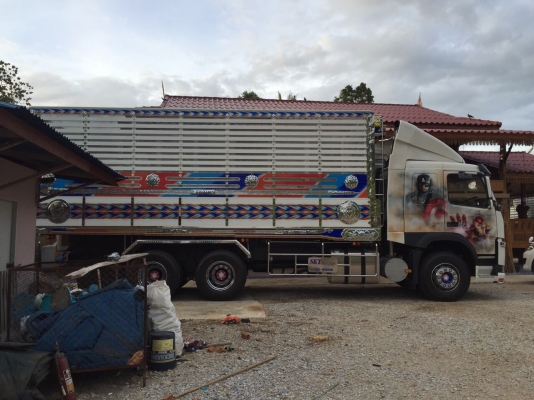 ขายดาวน์  วอลโว่ 440 แรง ปี 58  ดั้มท์แม่-ลูก  รถตามภาพ  ((ต่อรองได้ครับ ))ราคา 1,300,000บาท