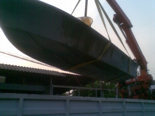 ขายเรือเปล่า 15 ฟุต ตามสภาพ ต้องซ่อมค่ะ