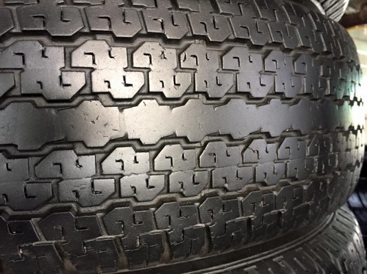 ขายยาง BRIDGESTONE DUELER H/T 255-70-15 ปี13 ดอกหนา เอาไปใช้กันยาวๆ คู่ละ 2,800 บาท