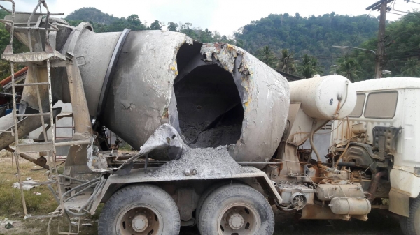 ขายรถบรรทุก 10 ล้อโม่ปูน HINO เปอร์เฟีย เครื่อง V8 300 แรงม้า ชุดโม่ดีพร้อมใช้งาน ราคา 350000