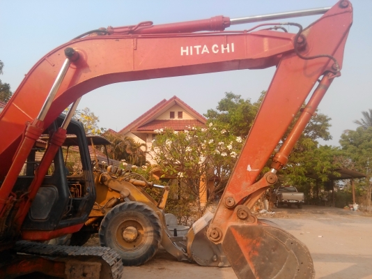 HITACHI EX100  สวยๆถูกๆครับ  ช้าอดนะครับ  280,000 บาทเท่านั้น ไปทำงานโคราชแล้วคราป
