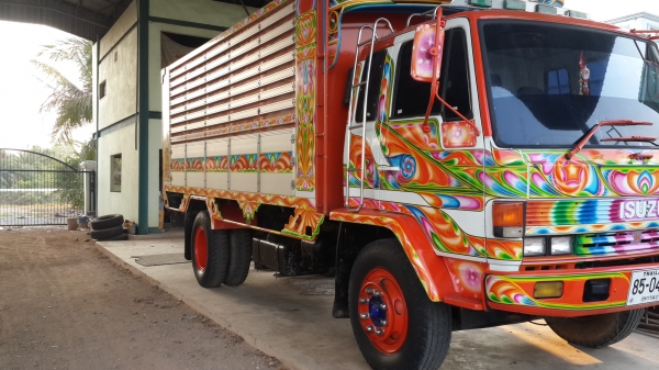 ขาย ISUZU ดั้มข้าวเปลือก 160 แรง สนใจติดต่อ คุณชลอ 081-2568658