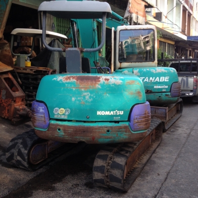 SALE___KOMATSU PC40-7E เครื่องดำ เก่านอกญี่ปุ่น สภาพเดิมๆ สวย พร้อมใช้งาน SALE___KOMATSU PC40-7E เครื่องดำ เก่านอกญี่ปุ่น สภาพเดิมๆ สวย พร้อมใช้งาน