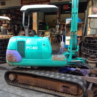 SALE___KOMATSU PC40-7E เครื่องดำ เก่านอกญี่ปุ่น สภาพเดิมๆ สวย พร้อมใช้งาน SALE___KOMATSU PC40-7E เครื่องดำ เก่านอกญี่ปุ่น สภาพเดิมๆ สวย พร้อมใช้งาน