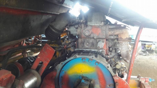 รถเกี่ยว เกษตรอุ้ม ปรับระดับ ช่วงล่าง10โซ่เต็ม เครื่องHO7D ปั้มเบอร์ 22 รถเกี่ยว เกษตรอุ้ม ปรับระดับ ช่วงล่าง10โซ่เต็ม เครื่องHO7D ปั้มเบอร์ 22