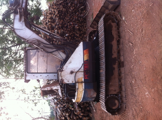 ขายรถคีบไม้ komatsu pc50