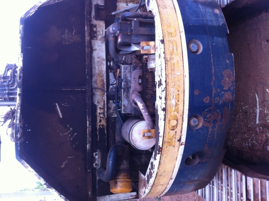 ขายรถคีบไม้ komatsu pc50