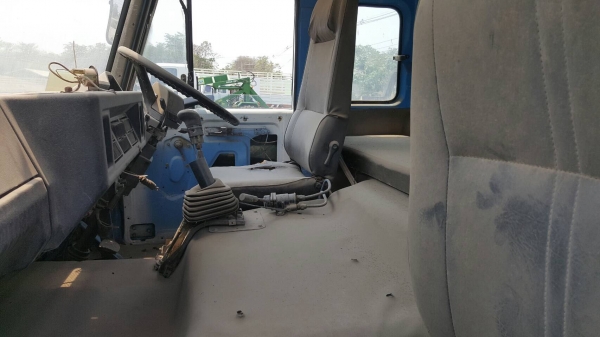 ขาย หัวลาก NISSAN UD ช่วงล่างเบรคแห้ง เครื่อง PD6-T โบอ้อม 260 แรงม้า เกียร์ Easton คัสซีสวยตลอดเส้น ทะเบียนพร้อมโอน