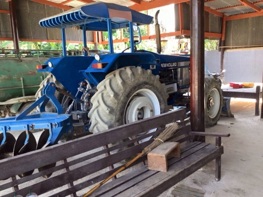 ขายรถไถ ฟร์อด2เพลา 6640 เล่มทะเบียน อุปกรณ์ใบดันหน้า ผาน7สภาพพร้อมใช้งาน เดิมสวยพร้อมลุยงาน ขายรถไถ ฟร์อด2เพลา 6640 เล่มทะเบียน อุปกรณ์ใบดันหน้า ผาน7สภาพพร้อมใช้งาน เดิมสวยพร้อมลุยงาน