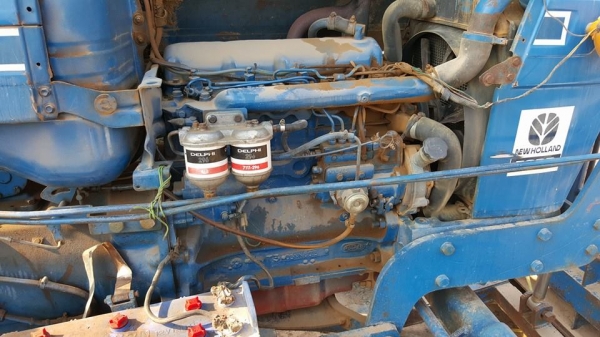 ขายรถไถ ฟร์อด 6600 รุ่นT3 อุปกรณ์ใบดันหน้า ผาน6 เอกสารใบอินวอยซ์ สภาพพร้อมใช้งาน