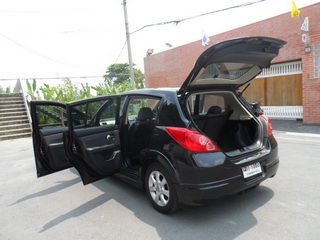 Nissan Tiida 1.6 AUTO ปี 2008 รถสวยพร้อมใช้ จัดไฟแนนซ์ได้ T.086-527-9533