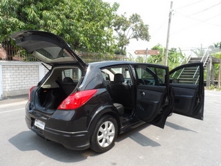 Nissan Tiida 1.6 AUTO ปี 2008 รถสวยพร้อมใช้ จัดไฟแนนซ์ได้ T.086-527-9533