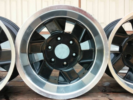 ขายแม๊ก 6 รูขอบ 15"