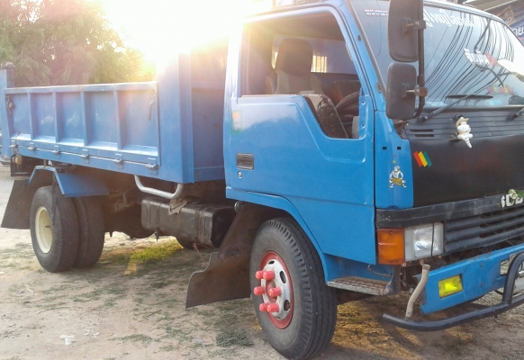 ขายแล้ว ครับ หกล้อ มิตซู แคนเตอร์ 6BB1-145แรง ดั้มสามมิต 5คิว ช่วงล่างใหญ่ สภาพดีวิ่งงานประจำ เอกสารครบ