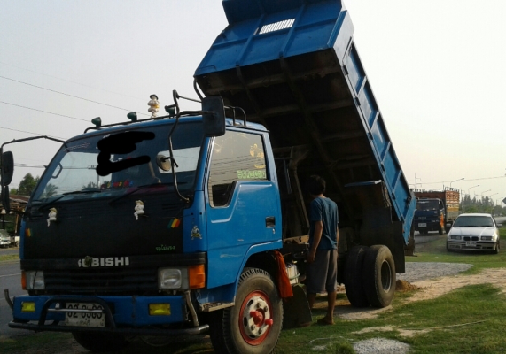 ขายแล้ว ครับ หกล้อ มิตซู แคนเตอร์ 6BB1-145แรง ดั้มสามมิต 5คิว ช่วงล่างใหญ่ สภาพดีวิ่งงานประจำ เอกสารครบ