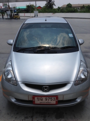 ขายฮอนด้าแจ๊ส เครื่องVTEC1.5 เกียร์ธรรมดา แอร์เย็น รถพร้อมใช้