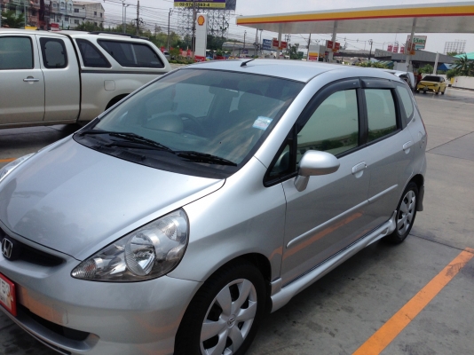 ขายฮอนด้าแจ๊ส เครื่องVTEC1.5 เกียร์ธรรมดา แอร์เย็น รถพร้อมใช้ ขายฮอนด้าแจ๊ส เครื่องVTEC1.5 เกียร์ธรรมดา แอร์เย็น รถพร้อมใช้