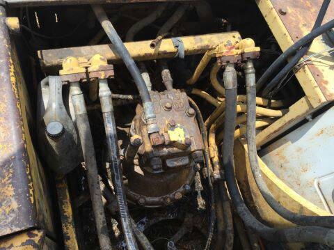 ขายKOMATSU PC200-3 สภาพสวยพร้อมใช้ ติดต่อ คุณ อ๊อฟ พิจิตร 086-737-9991 ขายKOMATSU PC200-3 สภาพสวยพร้อมใช้ ติดต่อ คุณ อ๊อฟ พิจิตร 086-737-9991