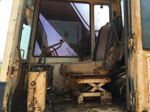 ขายKOMATSU PC200-3 สภาพสวยพร้อมใช้ ติดต่อ คุณ อ๊อฟ พิจิตร 086-737-9991 ขายKOMATSU PC200-3 สภาพสวยพร้อมใช้ ติดต่อ คุณ อ๊อฟ พิจิตร 086-737-9991