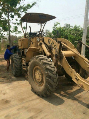 ขายรถตัก CAT 920 ดิสเบรค สภาพสวย พร้อมใช้ ราคาต่อรองได้ ติดต่อได้ที่คุณ อ๊อฟ พิจิตร 086-737-9991 ขายรถตัก CAT 920 ดิสเบรค สภาพสวย พร้อมใช้ ราคาต่อรองได้ ติดต่อได้ที่คุณ อ๊อฟ พิจิตร 086-737-9991