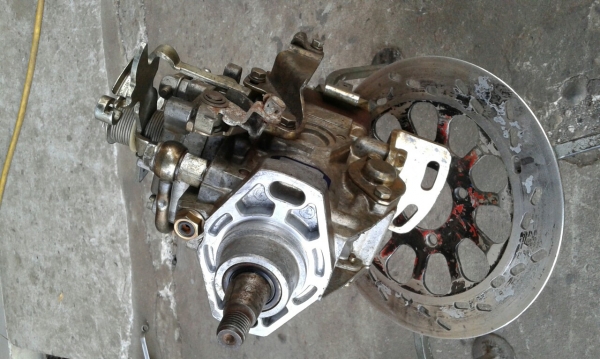 ปั้ม4g56 สตราด้า