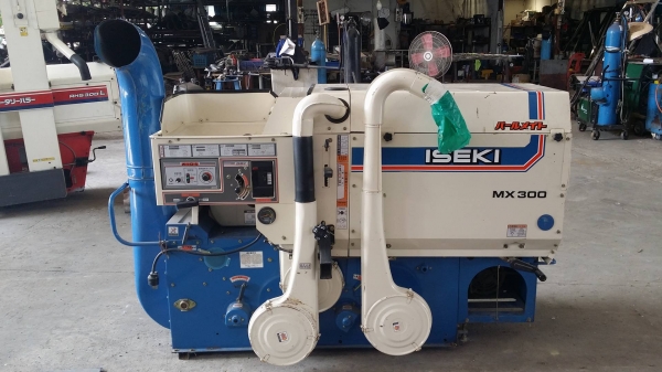 เครื่องสีข้าวกล้องเก่าญี่ปุ่น  ISEKI  รุ่น MX300  สภาพเครื่องสวย