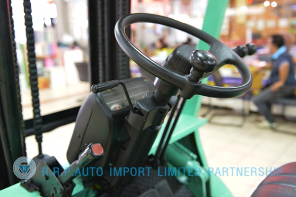 ขายรถโฟล์คลิฟท์มือสอง MITSUBISHI รุ่น FD20-31056 ราคา 235,000 บาท นำเข้าจากประเทศญี่ปุ่น 100\% ไม่เคยใช้งานในประเทศไทย