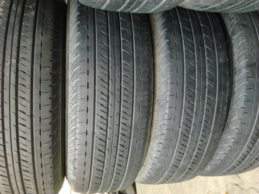 ขายยางบริสโตน 215/70/15 R611 ชุดละ 3800บาท มี2ชุด