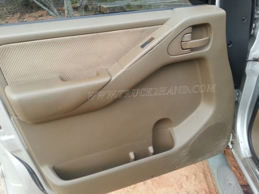 รถกระบะ NISSAN NAVARA FRONTIER 4 ประตู