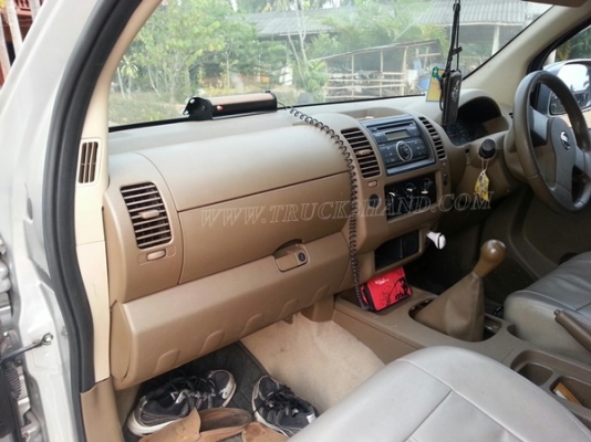 รถกระบะ NISSAN NAVARA FRONTIER 4 ประตู