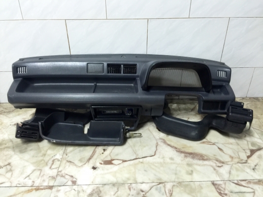 ขายคอนโซลหน้าของรถยนต์ Daihatsu รุ่น Mira L80 เดิมติดรถ