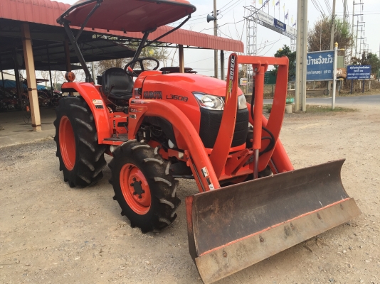 ขายรถไถคูโบต้า L3608(4WD)2เพลา ทำงาน 800 ชม. มีอุปกรณ์ครบชุด ราคา 298,000 บาท สนใจโทร 081-9136451 หรือ ขอดูรูปเพิ่มเติมทาง line:bow6451 ค่ะ ขายรถไถคูโบต้า L3608(4WD)2เพลา ทำงาน 800 ชม. มีอุปกรณ์ครบชุด ราคา 298,000 บาท สนใจโทร 081-9136451 หรือ ขอดูรูปเพิ่มเติมทาง line:bow6451 ค่ะ