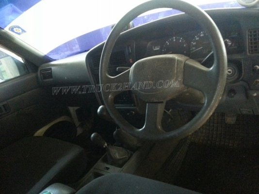 รถโฟวิล 4 ประตู ยี่ห้อ TOYOTA