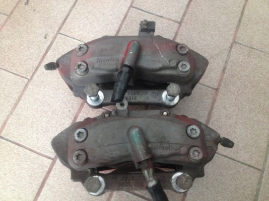 ปั้มเบ้นเเท้ BREMBO 4 POT เก่าญี่ปุ่นเเท้สีเดิมๆผ้าเบรคยังหนาอยู่สภาพดี
