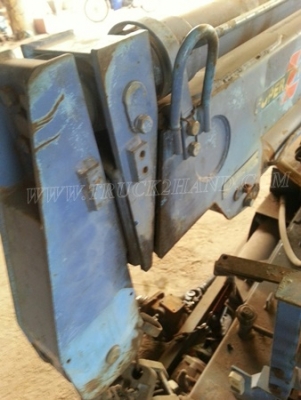 เครน 1 ตัน ยี่ห้อ TADANO เครนชุดนี้มีตัวปั๊มและเกียร์แปะให้ด้วย ขนาดเครน 1.5 ตัน