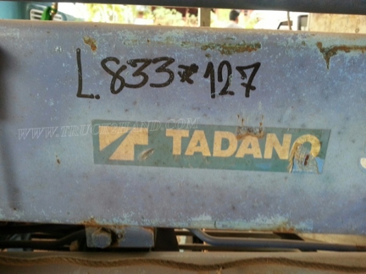 เครน 1 ตัน ยี่ห้อ TADANO เครนชุดนี้มีตัวปั๊มและเกียร์แปะให้ด้วย ขนาดเครน 1.5 ตัน