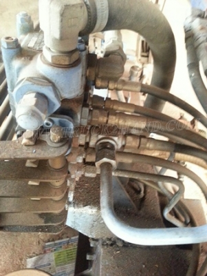 เครน 1 ตัน ยี่ห้อ TADANO เครนชุดนี้มีตัวปั๊มและเกียร์แปะให้ด้วย ขนาดเครน 1.5 ตัน