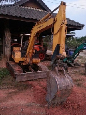 รถแบคโฮ KOMATSU PC40 รุ่น 6