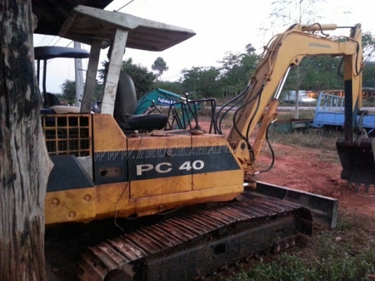 รถแบคโฮ KOMATSU PC40 รุ่น 6