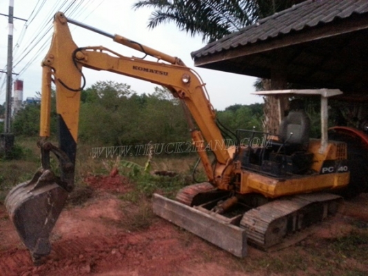 รถแบคโฮ KOMATSU PC40 รุ่น 6
