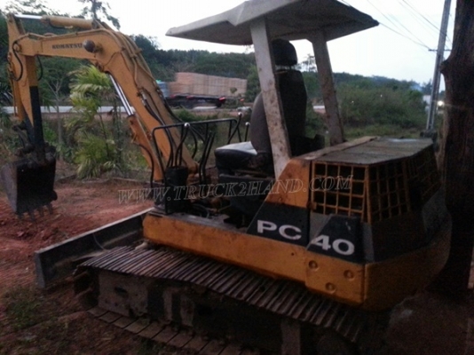 รถแบคโฮ KOMATSU PC40 รุ่น 6