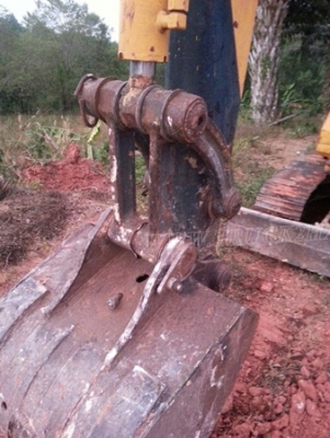 รถแบคโฮ KOMATSU PC40 รุ่น 6