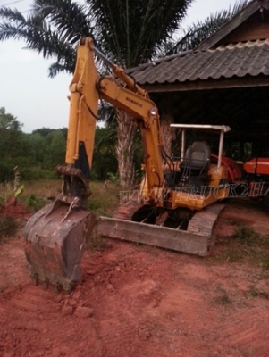 รถแบคโฮ KOMATSU PC40 รุ่น 6