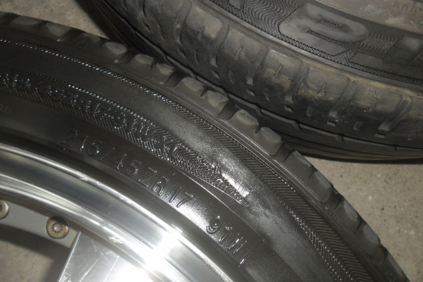 ล้อแม็ก17นิ้ว5รู114 พร้อมยาง สวยๆ 4 ล้อ ราคา 6900 บาท