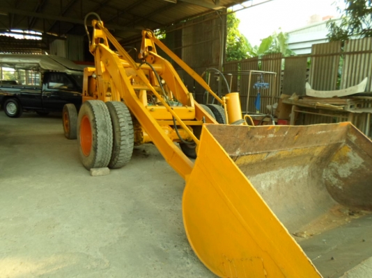 ขายรถตักล้อยาง SD 20 แขนยาว 145000 ด่วน 0882668605 ขายรถตักล้อยาง SD 20 แขนยาว 145000 ด่วน 0882668605