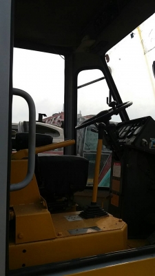 รถตักล้อยาง WA 100-1 รถตักล้อยาง WA 100-1