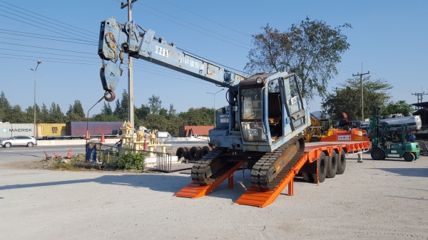 ขายรถเครนตีนตะขาบ7ตัน.ยกเดินๆไป