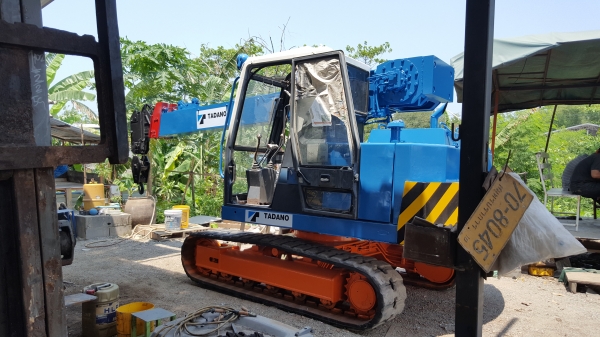 ขายรถเครนตีนตะขาบ7ตัน.ยกเดินๆไป